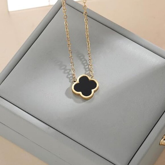 Neiman Marcus 18K Gold Plated Clover Necklace - Picture 4 of 5